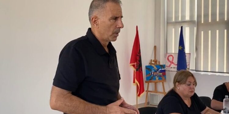 Kryetari i Bashkisë së Divjakës tregon çfarë ndodhi në mbledhjen ku Rama nxori jashtë 2 kryebashkiakë: Disa të nxituar i ndërprenë fjalën