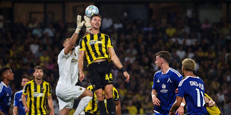 Champions “vishet” kuqezi, Strakosha-Pilo “fluturojnë” në fazën e grupeve – Balkanweb.com – News24