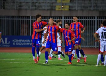 Superiorja nis me barazim, Vllaznia dhe Skënderbeu ndajnë pikët