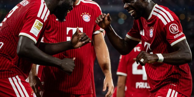 VIDEO/ Bayern e nis me “këmbën e mbarë” kampionatin, spektakël golash ndaj Stuttgart