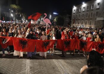 Kreshnik Spahiu: Protestuesit 78 ditë nuk gjetën dot liderin e tyre, e jo më të zgjedhin kryeministrin e ri të Shqipërisë