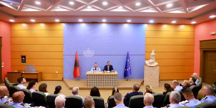 Takimi me dyer të mbyllura, zbardhen porositë e Ministrit të Brendshëm për drejtuesit e Policisë së Shtetit