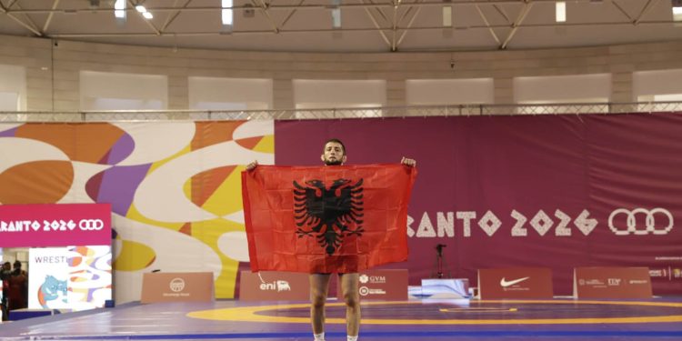 Arritje e jashtëzakonshme (VIDEO) – Balkanweb.com – News24