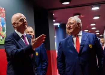 FSHF kundër vendimit të FIFA-s, Duka letër Infantinos: Tërhiqemi nga fotografia!
