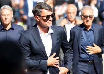 “Përjetova emocione të forta”, Maldini rrëfehet pas ceremonisë së lamtumirës për Baresin: Ranieri? Thjesht u përshëndetëm