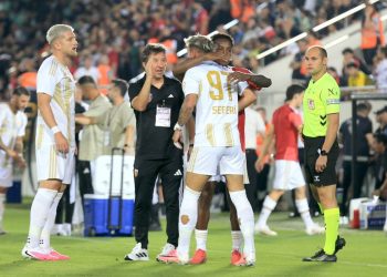 Debutim ëndrrash për Taulant Seferin, realizon “dopietë” për Kayserispor (VIDEO)