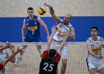 Volejboll/ Set për rekord botëror, Gjermani-Itali 66-64 pas 1 ore e gjysmë lojë
