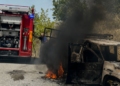 Zjarr në Gjirokastër, flakët nisën nga një automjet e u përhapën nga erërat e forta