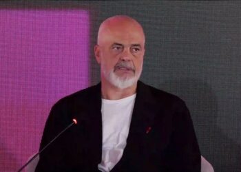 Rama: Do të pajisim 4 mijë çifte të reja me çelës shtëpie