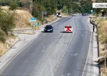 Mbi 1400 gjoba për një javë në Gjirokastër, policia monitoron rrugët me dron