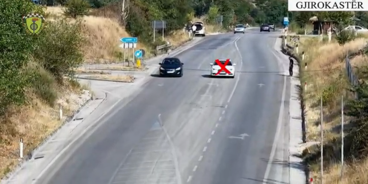 Mbi 1400 gjoba për një javë në Gjirokastër, policia monitoron rrugët me dron