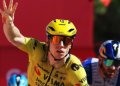 VUELTA 2026/ Britaniku merr edhe etapën e 16-të, sprinti dominohet nga skuadra Visma – Balkanweb.com – News24