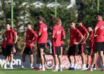 UEFA Nations League / Kombëtarja stërvitet me grupin e plotë, përgatitjet në “Shtëpinë e Futbollit”