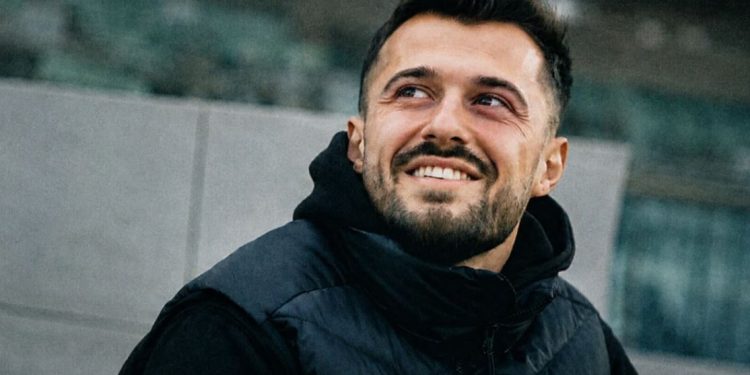 ZYRTARE/ Albian Ajeti largohet nga Bazeli, sulmuesi shqiptar prezantohet te klubi i ri – Balkanweb.com – News24