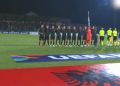 VIDEO/ Tifozët e kanë kthyer në ndeshje në shtëpi për Shqipërinë, shihni si u përjetua në stadium “Himni i Flamurit” – Balkanweb.com – News24