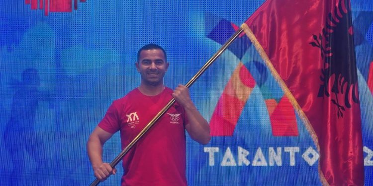 Spektakël i Briken Caljas, 4 rekorde mesdhetare dhe 2 medalje në “Taranto2026” – Balkanweb.com – News24