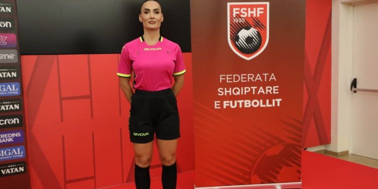 UEFA Women’s Champions League/ Emanuela Rusta gjykon duelin Paris SG–Frankfurt – Balkanweb.com – News24