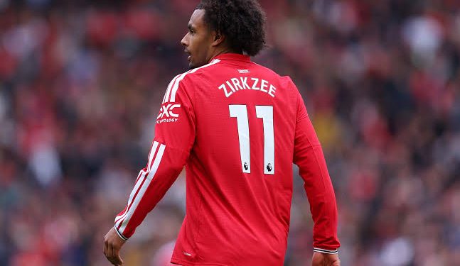 Manchester United, e ardhmja e sulmuesit mbetet në pikëpyetje