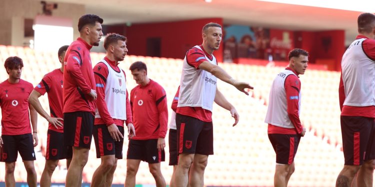 Nations League/ Shqipëri-Bjellorusi, dalin formacionet