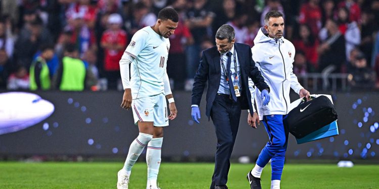 Franca/ Mbappe largohet nga grumbullimi, ja sa ndeshje rrezikon të humbasë me Real Madrid