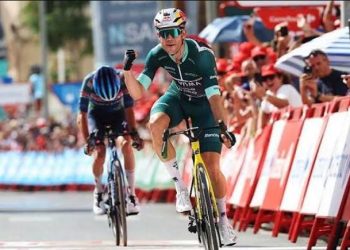 VUELTA E SPANJËS/ Van Aert fluturon në Loja, Mas mbron fanellën kuqe