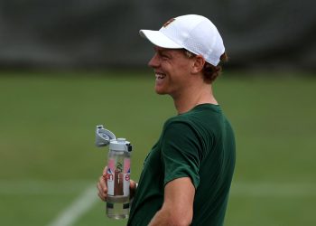 Tenis/ Drejt rikuperimit, Sinner në “garë me kohën”, prioritet rikthimi i tij në 100%