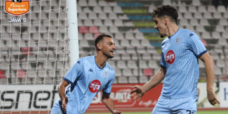 VIDEO/ “Buzëqesh” Dinamo, thyen Laçin