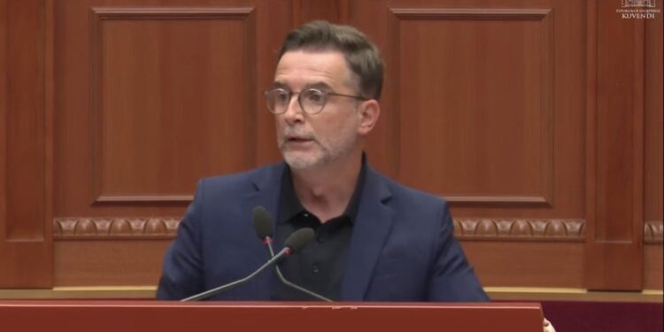 Braçe kundër PS-së: Bashkive u janë lënë kompetenca banale, nuk ka pasur transparencë