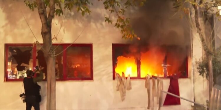 Djegia e Komisariatit Nr.3, policia arreston të riun nga Gjirokastra