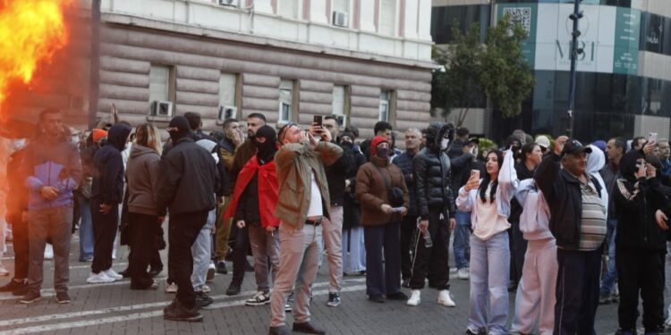 Ministria e Shëndetësisë: 4 persona të plagosur nga protesta ditën e sotme