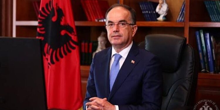 Reagon Presidenti Begaj: Dhuna s’është mjet i pakënaqësisë, zyra ime e hapur për dialog