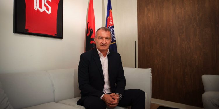 Vllaznia sfidon Tiranën, trajneri i shkodranëve: Na pret ndeshje delikate