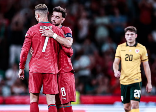 “Ronaldo, ikona më e madhe e kombëtares”, Bruno Fernandes për largimin e CR7: Kam folur me të