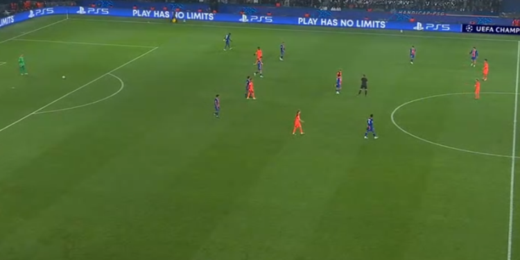 VIDEO/ PSG udhëheq në Champions ndaj Barcelonës, kryesojnë Roma e City