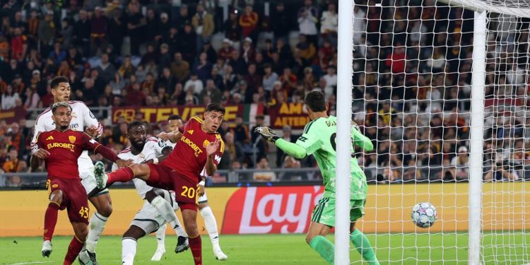 Reali i madh në Champions, fiton mes spektaklit ndaj Romës, PSG tregon forcat