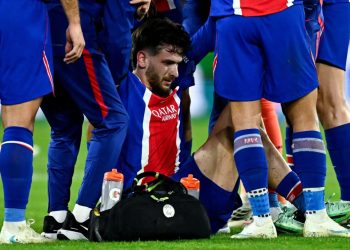 Gola dhe dramë, PSG “thyen” Barçën, por Enrique humbet Kvara-n, gjeorgjiani mbyll sezonin