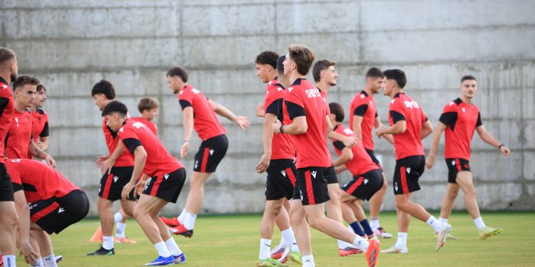 Ndeshja miqësore ndaj Ukrainës/ Kombëtarja U-21 mbyll përgatitjet – Balkanweb.com – News24