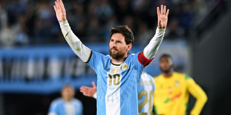 “Tango” e fundit e Messi-t, Argjentina i jep lamtumirën “mbretit”: Nuk dua të largohem… (VIDEO)
