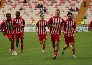 Legjionarët/ Manaj dhe Uzuni golat kuqezi, Rey nuk ndalet me Sivasspor, goli i Myrto Uzuni-t nuk vlen për Austin – Balkanweb.com – News24