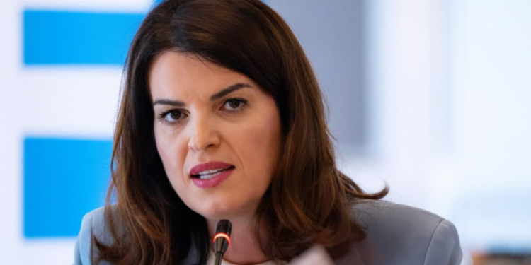 Albana Koçiu për protestën: Dhuna është rrugica e verbër e atyre që s’kanë çfarë ofrojnë
