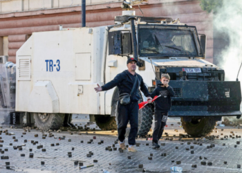 5 masat që qeveria po përgatit ndaj protestuesve dhe familjarëve të tyre: Bllokim TikTok-u dhe “non grata” në BE!