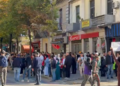 “Vetëm studentët, Rama n’burg Berisha burg”, protestuesit nuk i mirëpresin militantët e PD te ministria e Arsimit