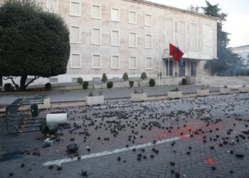 Peleshi: Subjektet politike të distancohen nga nxitja e dhunës