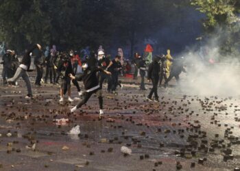Në kërkim të një protestuesi të vdekur dhe një udhëheqësi të gjallë
