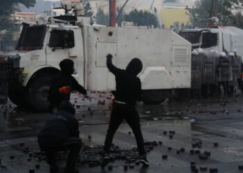 Tirana nën terrorin e protestës së dhunshme, gjykata liron 40 të arrestuar, mban në burg vetëm 11 persona