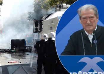Berisha: Kemi qenë në protestën e studentëve që nga minuta e parë dhe do jemi aty deri në fund