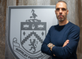 Broja me trajner të ri, kush ulet në pankinën e Burnley