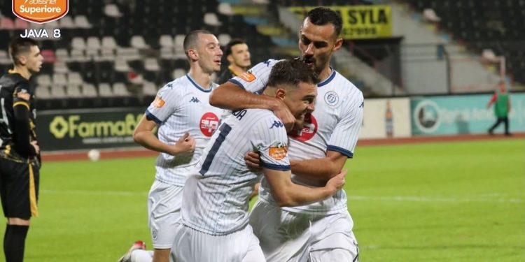 Abissnet Superiore/ Fitorja e Dinamo-s ndaj kampionëve në fuqi “ndez” garën për kreun – Balkanweb.com – News24