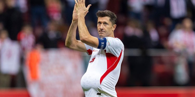 Lewandowski, një “makineri” golash, Polonia luan “tenis” me Rumaninë. Bosnja “përcjell” legjendën Dzeko – Balkanweb.com – News24