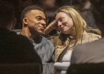 Mbappe bëhet përsëri temë diskutimi, nuk u ndahet xhirove me Ester edhe pse i dëmtuar
